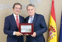 Reconocimiento de la Asamblea de Decanos al registrador Antonio Tornel