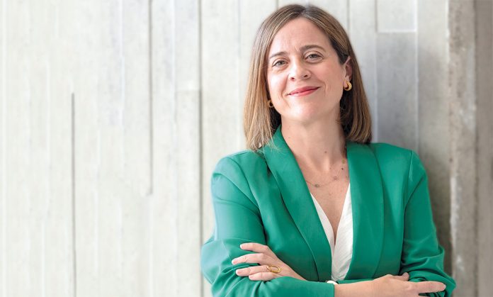 Amparo Lopez Senovilla_1B
